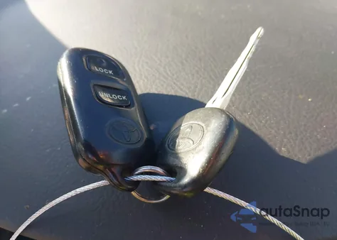 2005 Toyota Corolla S from USA, damaged, VIN 1NXBR32E25Z454707